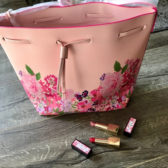SOLD Estée Lauder Sculping Lipsticks/Shoulder Bag - Picture 2 of 4